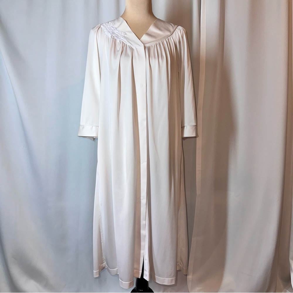 Shadowline Vintage Robe Sz S Palest Pink Nightgown Button‎ Up Pockets SOFT EUC